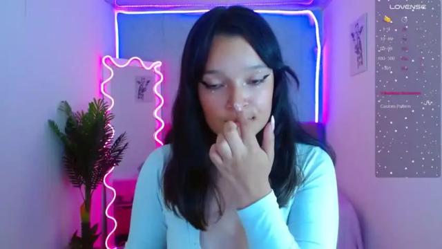 Image 2 of lilith_tay1 Stream on Chaturbate on 16 months ago