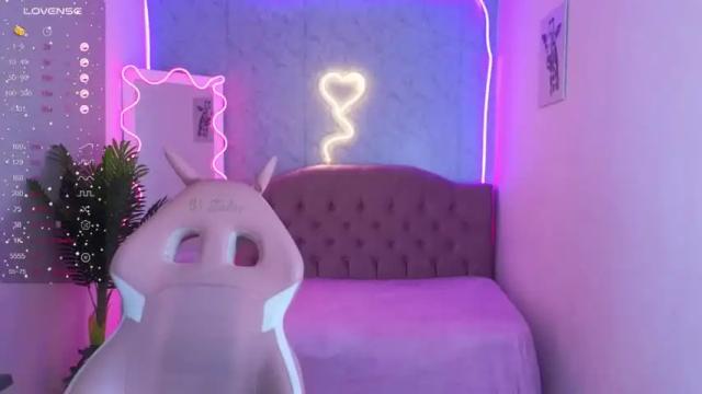 Image 4 of lilith_tay1 Stream on Chaturbate on 16 months ago