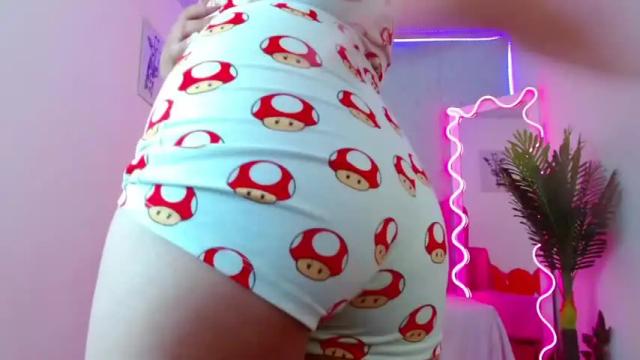Image 11 of lilith_tay1 Stream on Chaturbate on 16 months ago
