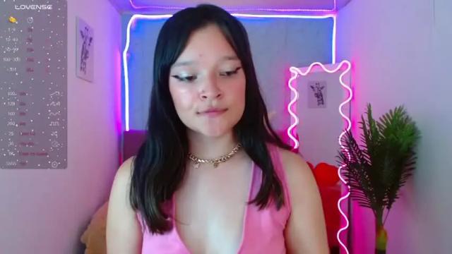 Image 4 of lilith_tay1 Stream on Chaturbate on 16 months ago