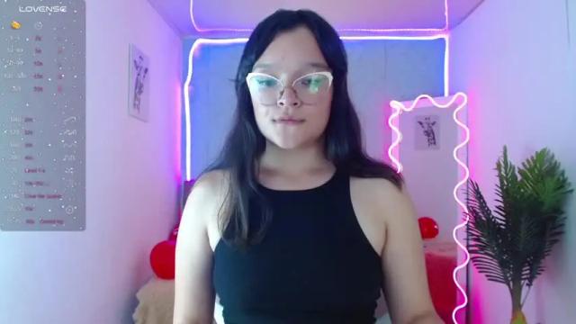 Image 4 of lilith_tay1 Stream on Chaturbate on 16 months ago
