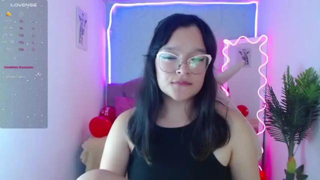 Image 8 of lilith_tay1 Stream on Chaturbate on 16 months ago