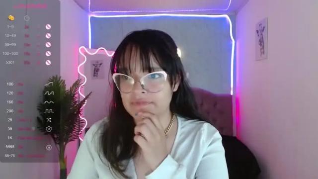 Image 3 of lilith_tay1 Stream on Chaturbate on 15 months ago