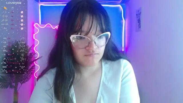 Image 3 of lilith_tay1 Stream on Chaturbate on 15 months ago