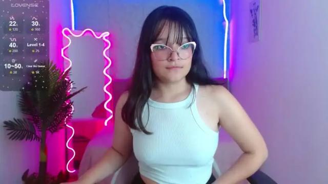 Image 3 of lilith_tay1 Stream on Chaturbate on 15 months ago