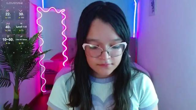 Image 3 of lilith_tay1 Stream on Chaturbate on 14 months ago