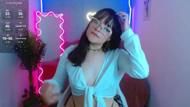 Image 4 of lilith_tay1 Stream on Chaturbate on 14 months ago