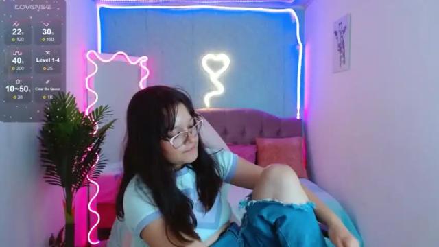 Image 12 of lilith_tay1 Stream on Chaturbate on 14 months ago