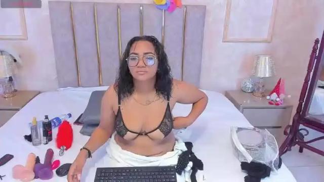 Thumbnail 1, lilithcaballero's Stream at Chaturbate, 21 months ago