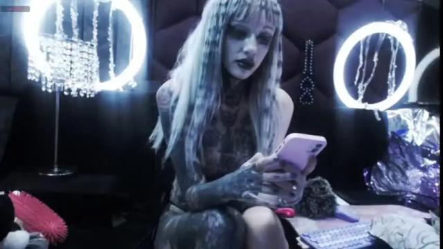 Image 10 of lilithlevis Stream on Chaturbate on 2 months ago