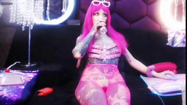 Image 3 of lilithlevis Stream on Chaturbate on 1 month ago