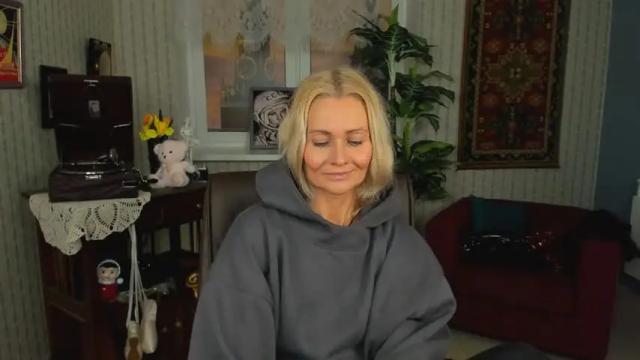 Image 10 of lilithlevite Stream on Chaturbate on 16 months ago
