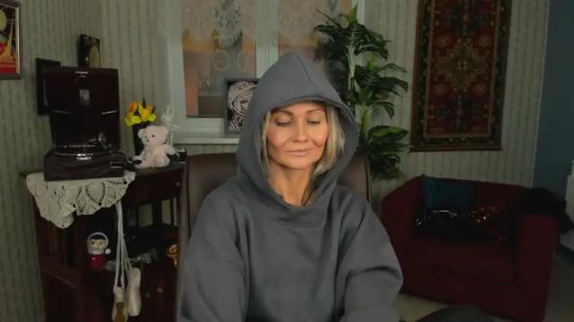 Image 7 of lilithlevite Stream on Chaturbate on 16 months ago