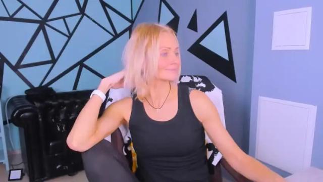 Image 11 of lilithlevite Stream on Chaturbate on 16 months ago
