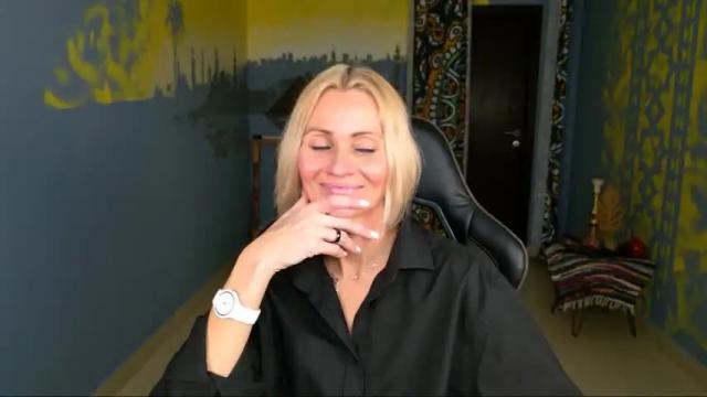 Image 2 of lilithlevite Stream on Chaturbate on 16 months ago