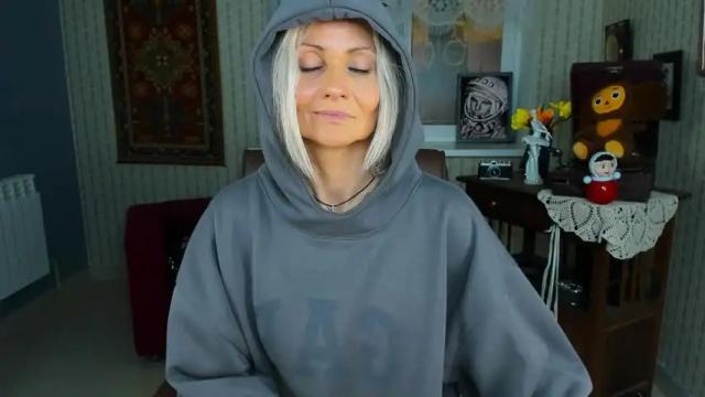 Image 3 of lilithlevite Stream on Chaturbate on 15 months ago