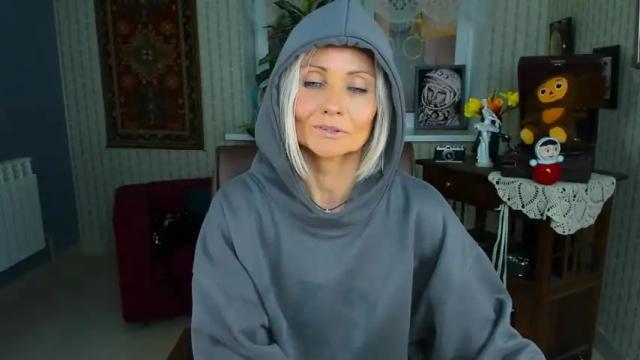 Image 7 of lilithlevite Stream on Chaturbate on 15 months ago