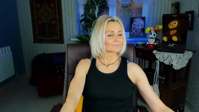 Image 7 of lilithlevite Stream on Chaturbate on 15 months ago