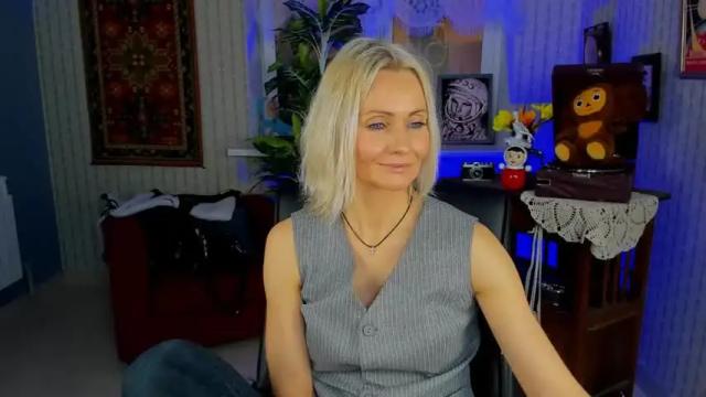 Image 6 of lilithlevite Stream on Chaturbate on 15 months ago