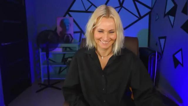 Image 6 of lilithlevite Stream on Chaturbate on 15 months ago