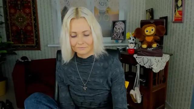 Image 3 of lilithlevite Stream on Chaturbate on 14 months ago