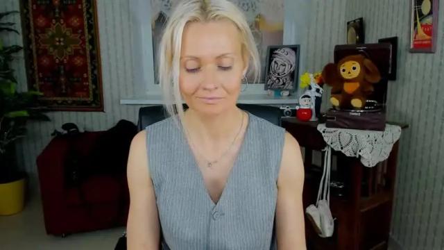 Image 10 of lilithlevite Stream on Chaturbate on 14 months ago