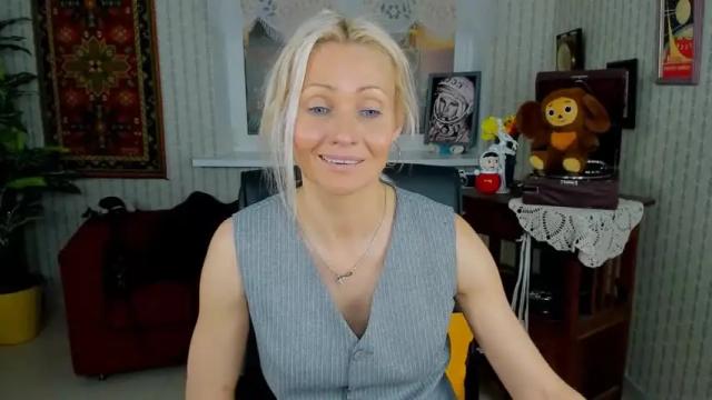 Image 11 of lilithlevite Stream on Chaturbate on 14 months ago