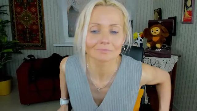 Image 12 of lilithlevite Stream on Chaturbate on 14 months ago