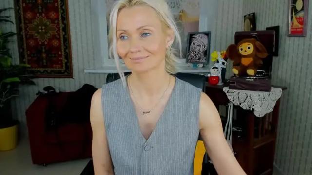 Image 4 of lilithlevite Stream on Chaturbate on 14 months ago