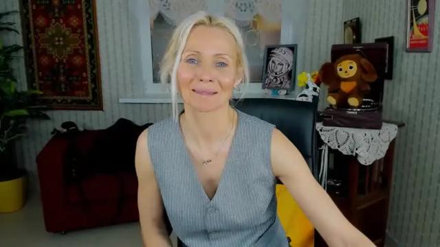 Image 7 of lilithlevite Stream on Chaturbate on 14 months ago