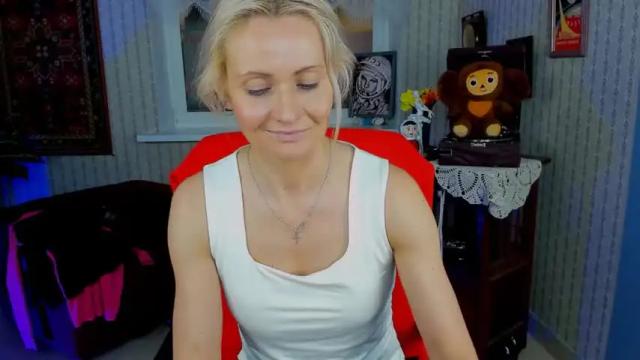 Image 2 of lilithlevite Stream on Chaturbate on 14 months ago