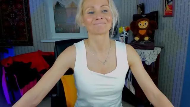 Image 7 of lilithlevite Stream on Chaturbate on 14 months ago
