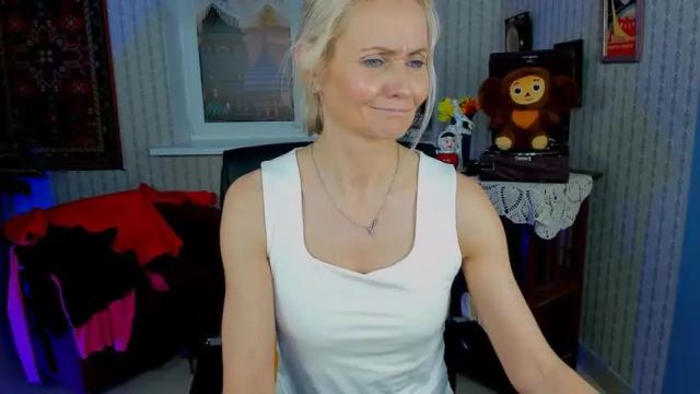 Image 8 of lilithlevite Stream on Chaturbate on 14 months ago