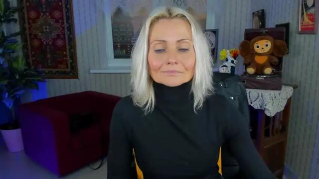 Image 7 of lilithlevite Stream on Chaturbate on 14 months ago