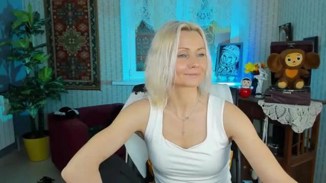Image 10 of lilithlevite Stream on Chaturbate on 14 months ago