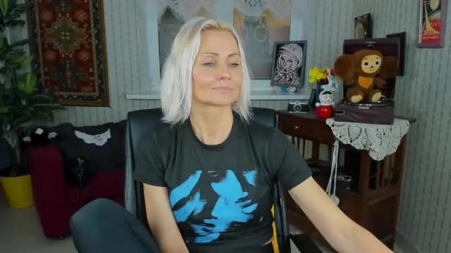 Image 11 of lilithlevite Stream on Chaturbate on 14 months ago
