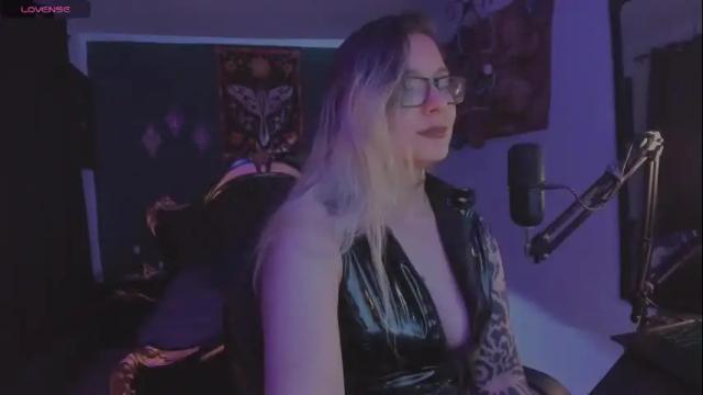 Image 12 of lilithmystic01 Stream on Chaturbate on 1 month ago