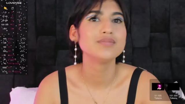 Image 7 of lilithrizzo Stream on Chaturbate on 18 months ago
