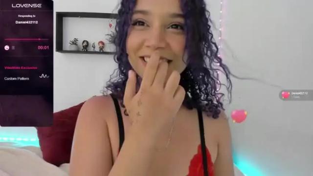 Image 7 of lilithrosss Stream on Chaturbate on 13 months ago