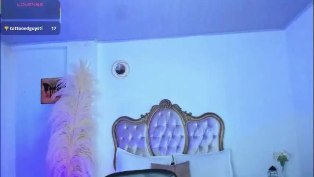 Image 2 of lilithteeen Stream on Chaturbate on 4 months ago