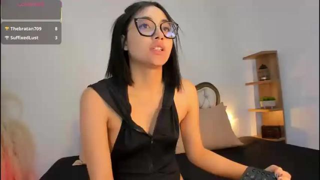 Image 4 of lilithteeen Stream on Chaturbate on 4 months ago