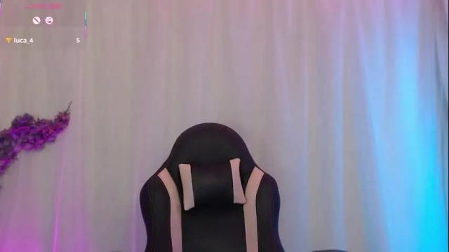 Image 12 of lilithwallkeer Stream on Chaturbate on 1 month ago