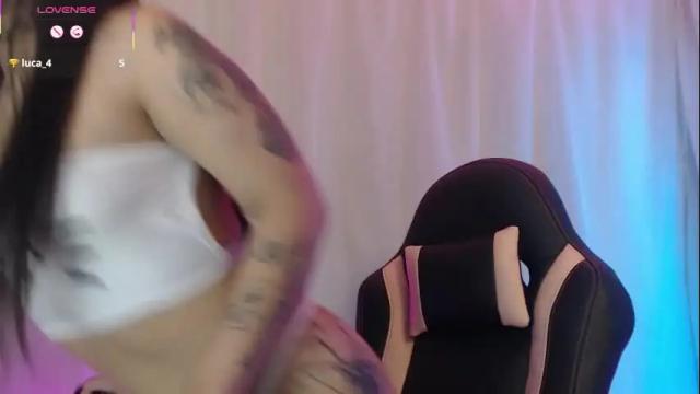 Image 6 of lilithwallkeer Stream on Chaturbate on 1 month ago