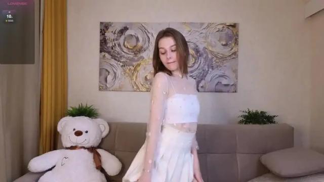 Image 11 of lilitmancini Stream on Chaturbate on 19 months ago