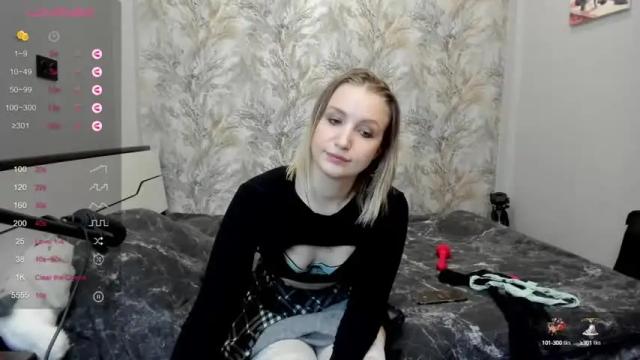 Image 12 of lilixevans Stream on Chaturbate on 14 months ago