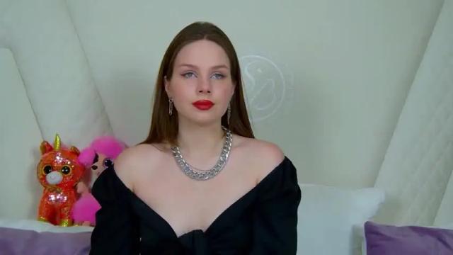 Image 3 of liliyastrawberry Stream on Chaturbate on 14 months ago