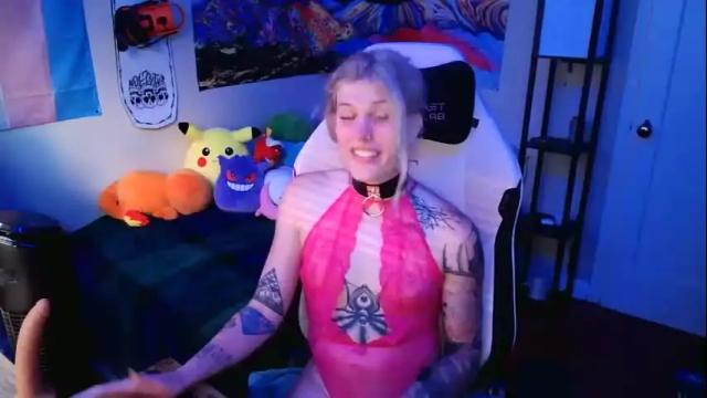 Image 3 of lilkittyjadee Stream on Chaturbate on 28 months ago