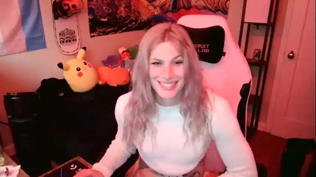 Image 8 of lilkittyjadee Stream on Chaturbate on 26 months ago