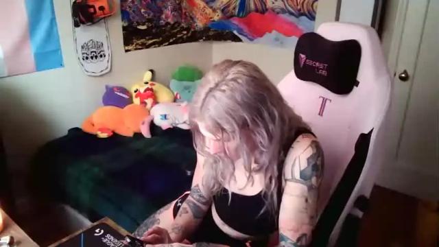 Image 2 of lilkittyjadee Stream on Chaturbate on 26 months ago
