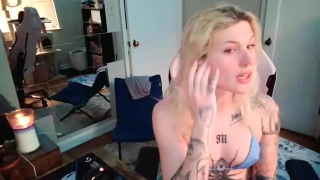 Image 4 of lilkittyjadee Stream on Chaturbate on 22 months ago